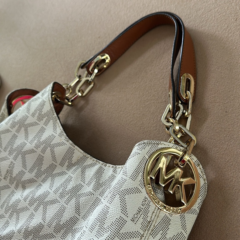 MICHAEL Michael Kors White and Tan Shoulder Bag w/wallet - Picture 4 of 9